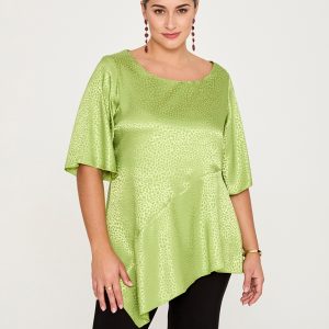 Blusa Corte Asimétrico.